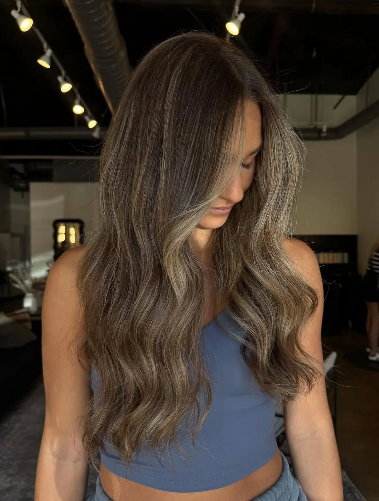 Dimensional brunette @hairbymillena