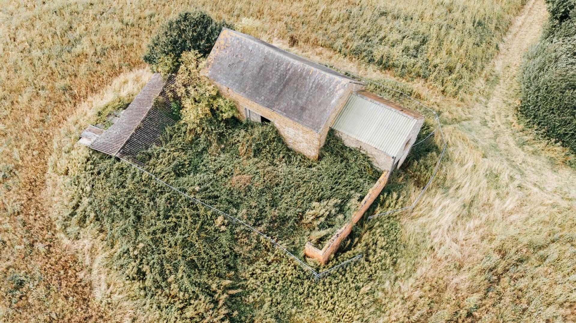 farm building.jpg