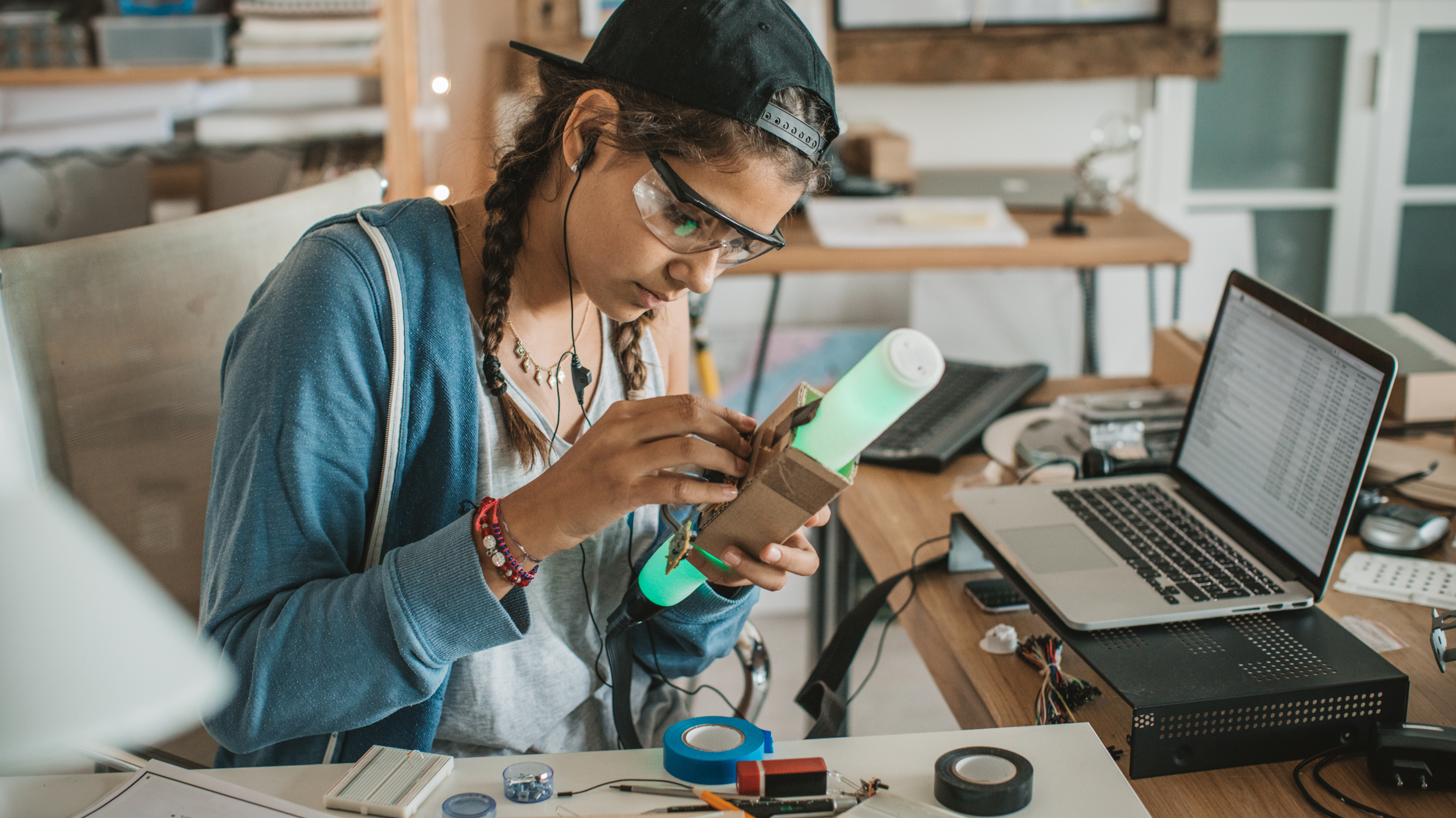 STEM Masterclasses: Expert-Led Workshops in Biology, Mathematics ...