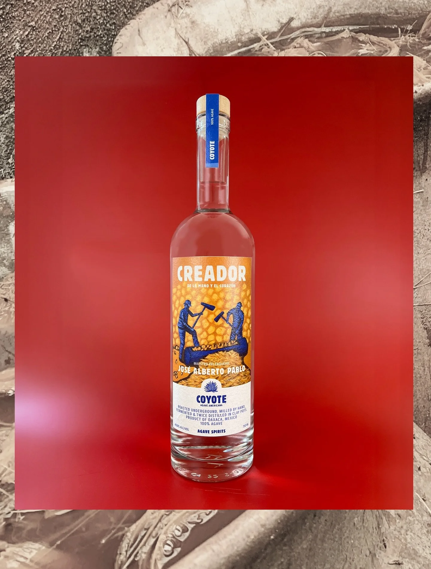 Now available online -
Coyote (agave americana)
This first batch of Coyote by maestro palenquero José Alberto Pablo was produced in March 2023 at his palenque in San Bernardo Mixtepec. The 400 liter batch started by harvesting mature agave am