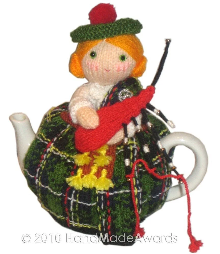 The Girl from Scotland Tea Cosy knit PATTERN