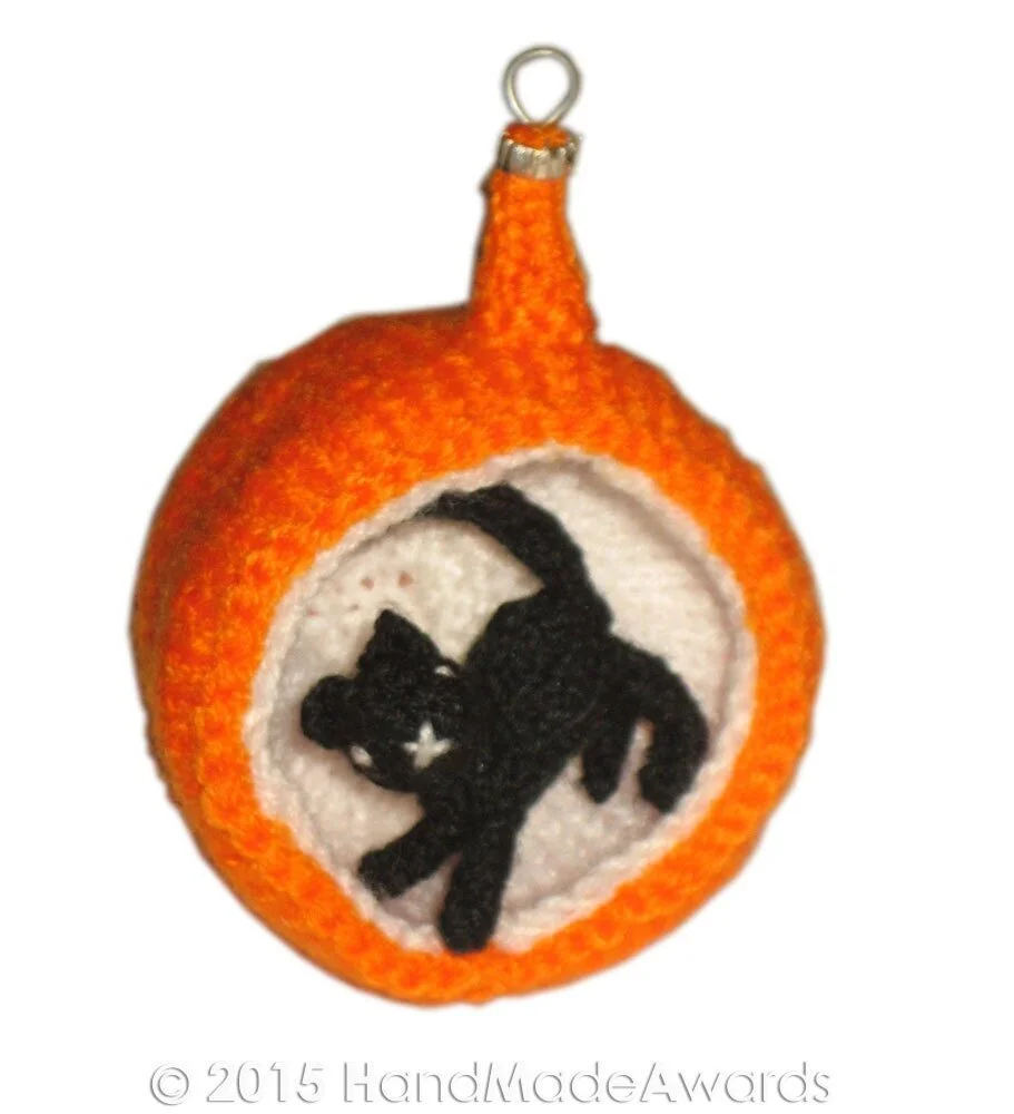 Halloween Diorama Ball Black CAT Ornament Knit PATTERN