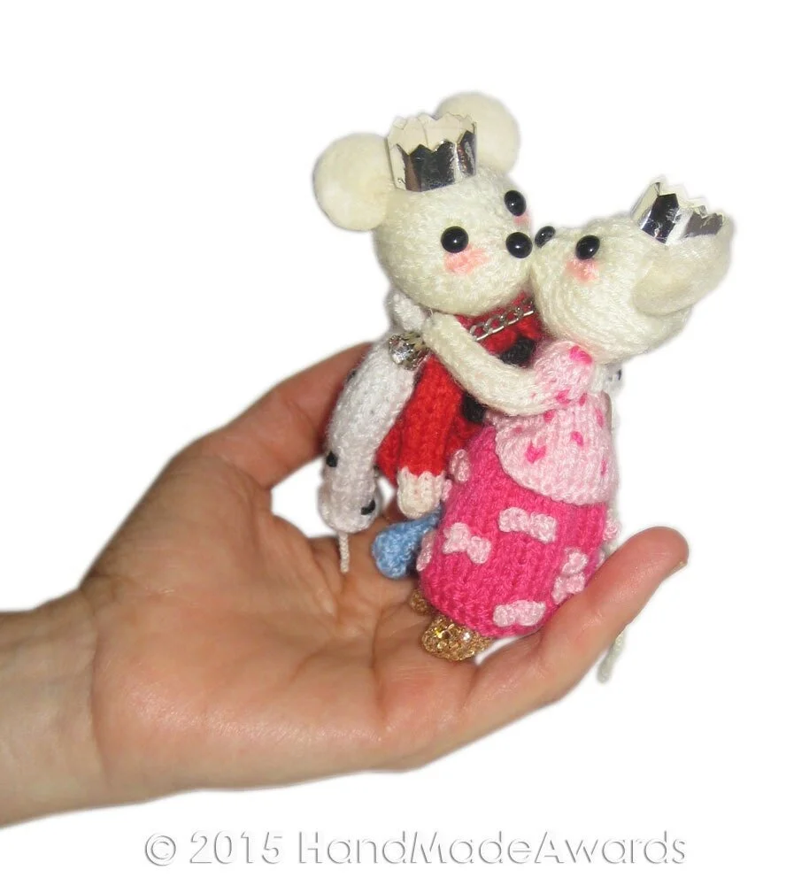 Cinderella and the Prince with Royal Carriage Finger Puppets Knit PATTERN