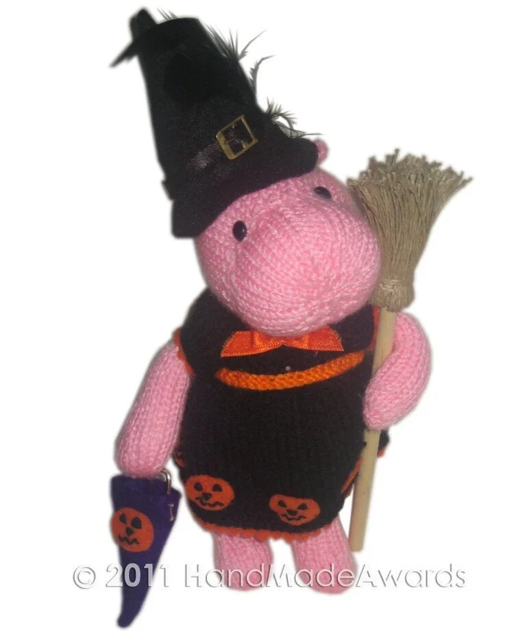 Hippo Loves Halloween Knit Pattern