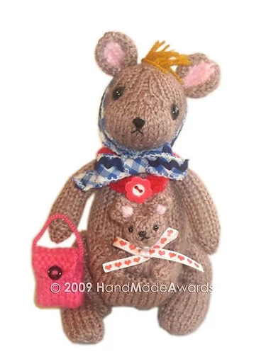 Mom Matilda Kangaroo with her Baby KNIT PATTERN