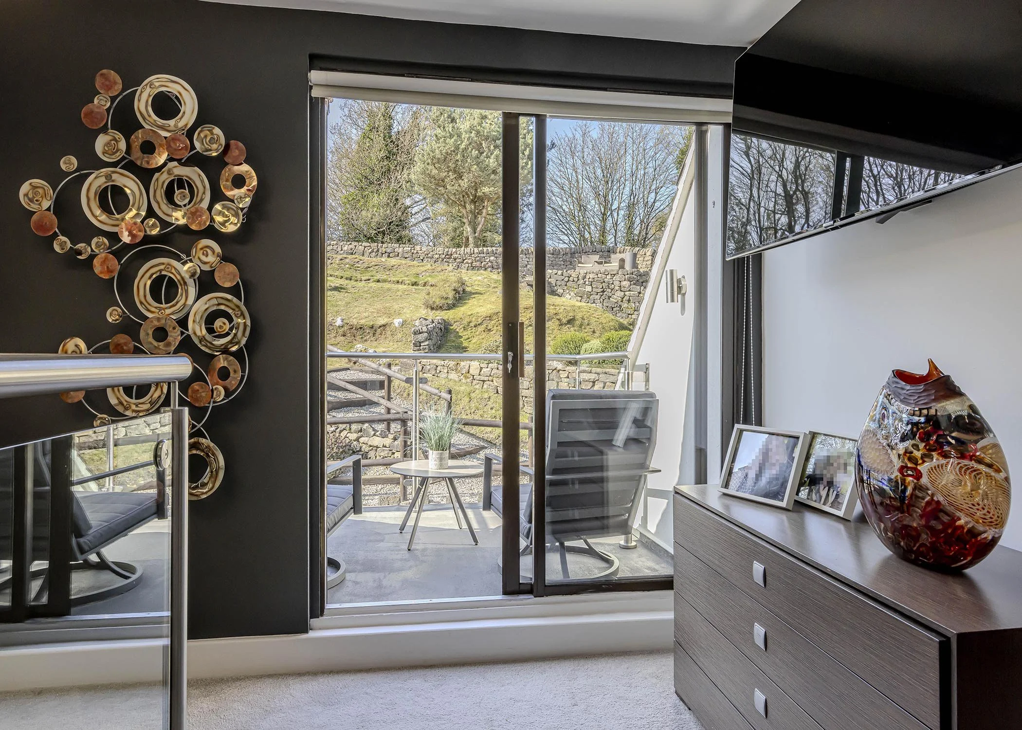 MID Landing R1_2.jpg