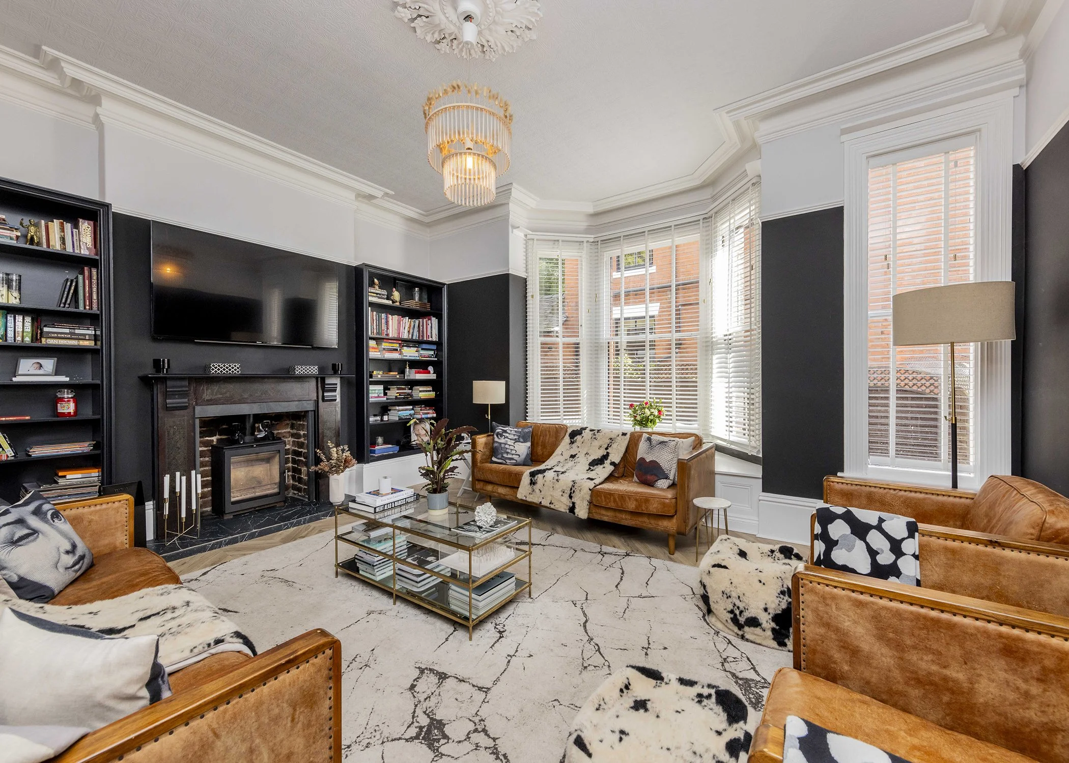 Living room dominant (2).jpg