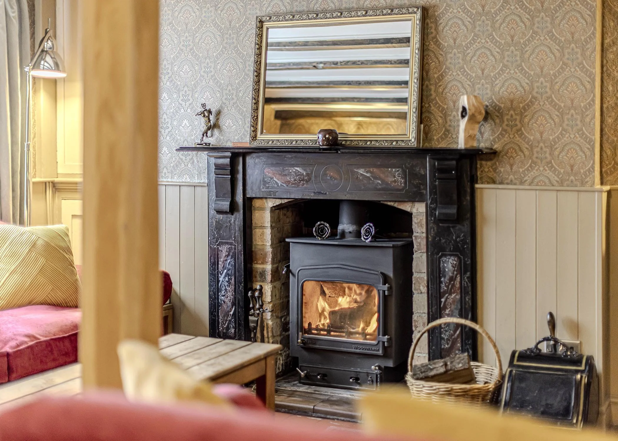 NEAR Living room R1.jpg