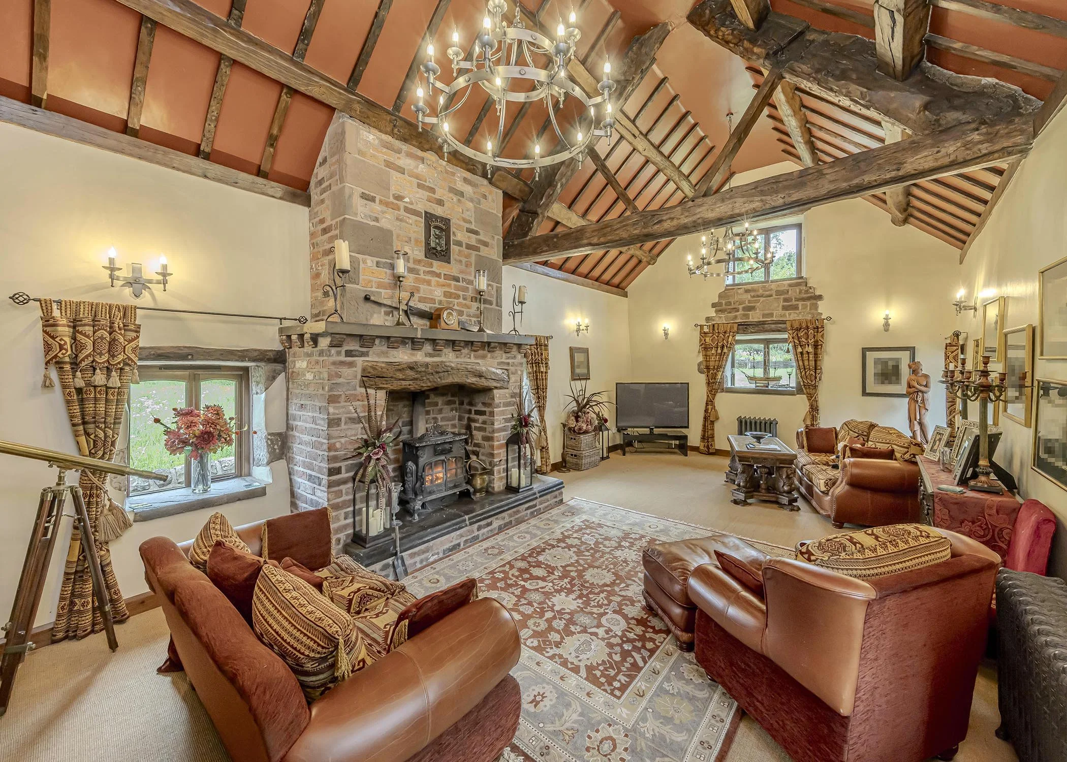 Living room dominant (11).jpg