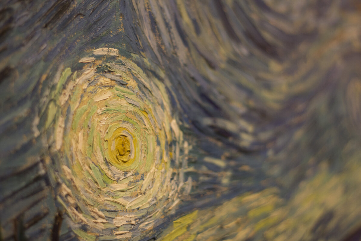 lanochevangogh.jpg