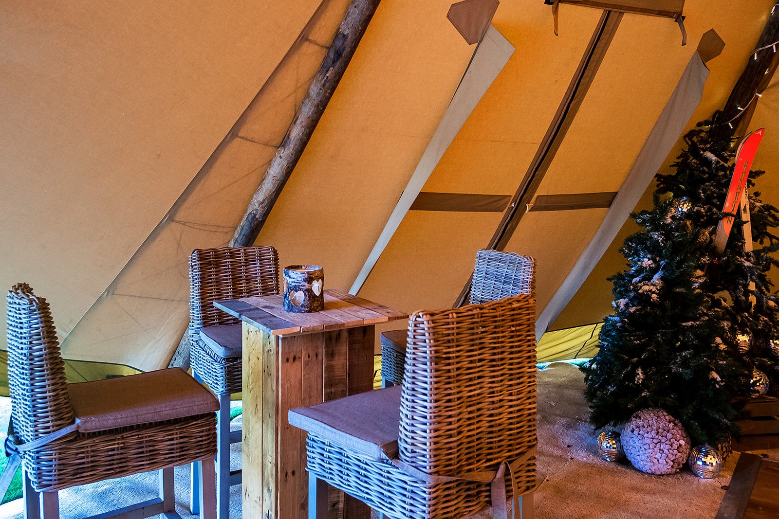 The_Angels_Events_Tipi_Apres_Ski_Party_Brigitta_Penzes_Photography (14).jpg