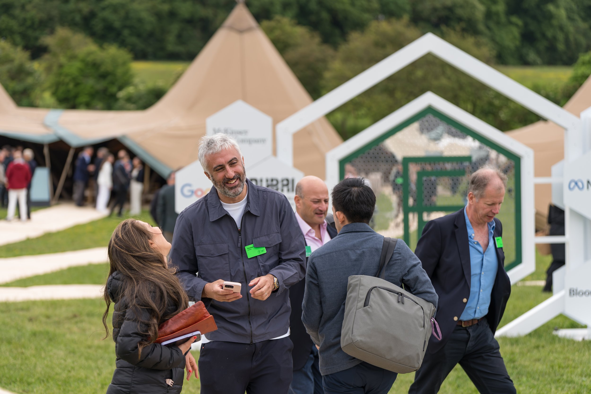 069_CM304595_FounderForum_Networking.jpg