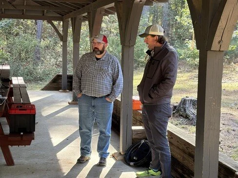 oey N4VFA and Jesse N4JAH talking.