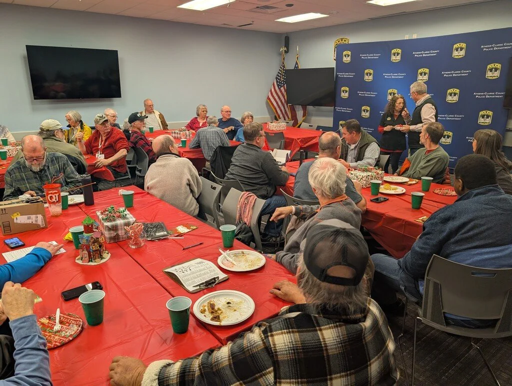 ARC members enjoy a Christmas meal.
