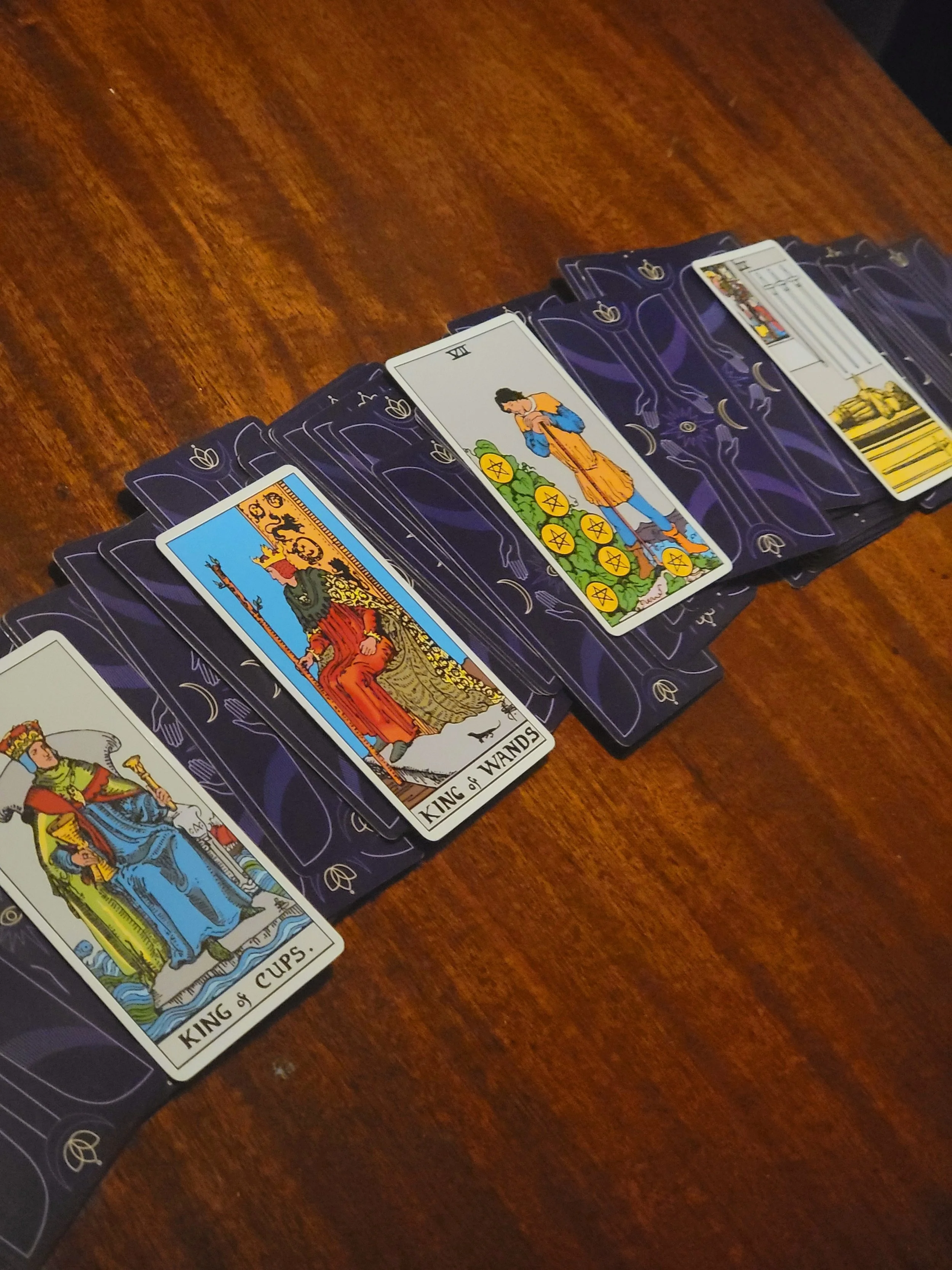 How Tarot Helps When You’re Feeling Lost