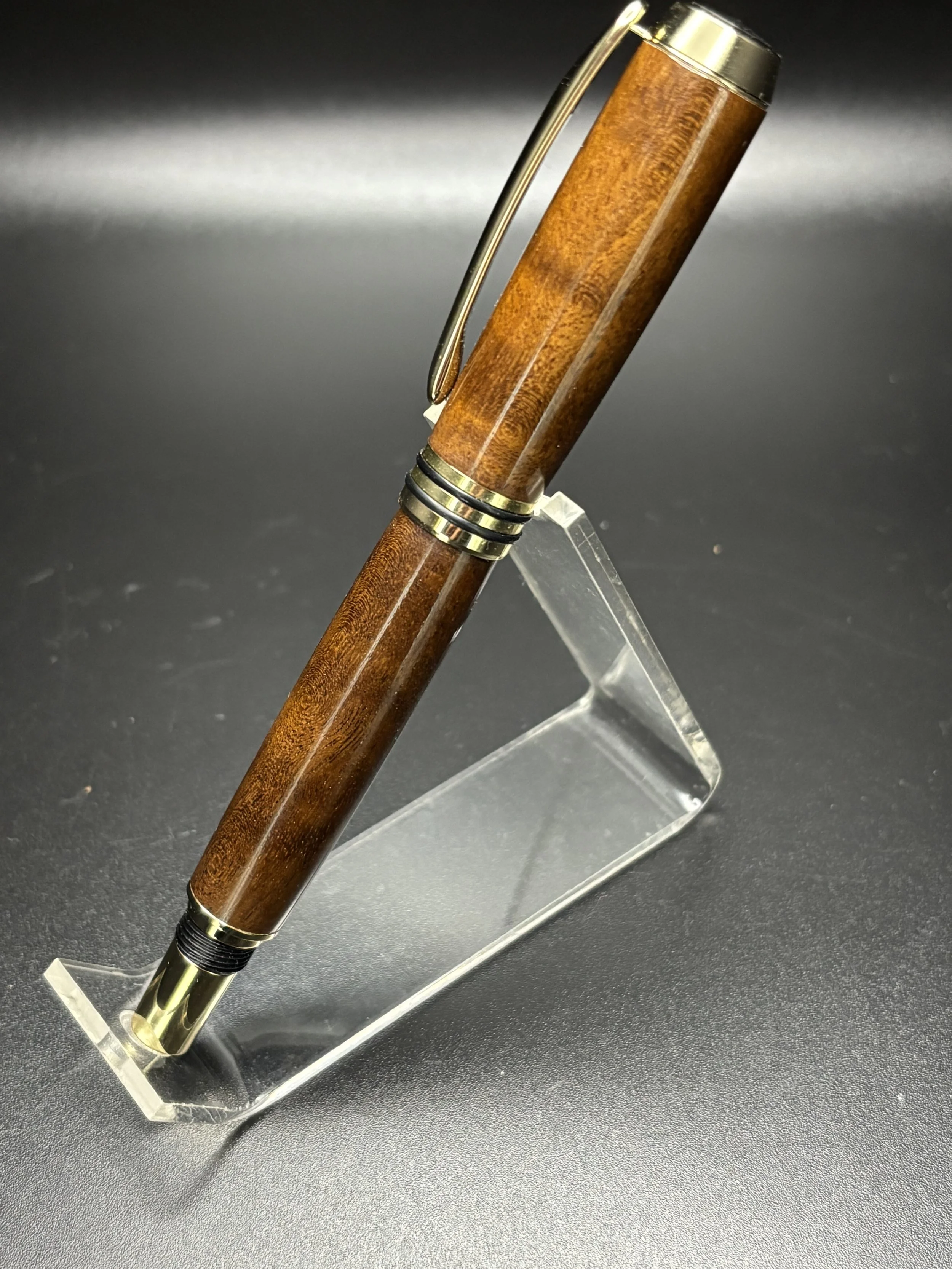 Twist Cap Fountain Pen