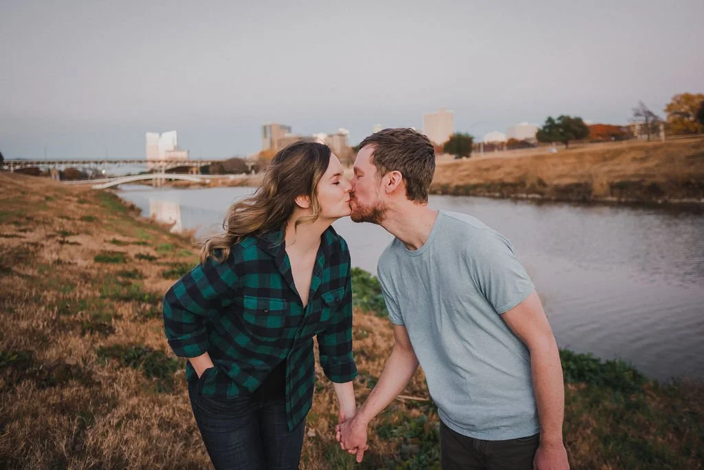 2020-12-10-Drew&JulieEngagementSession-50.jpg