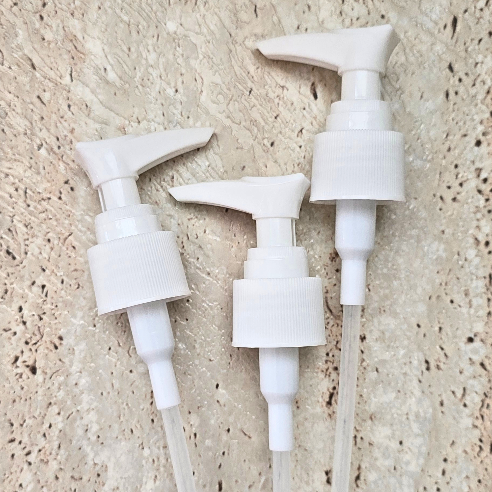 White Lotion Pump 24mm
