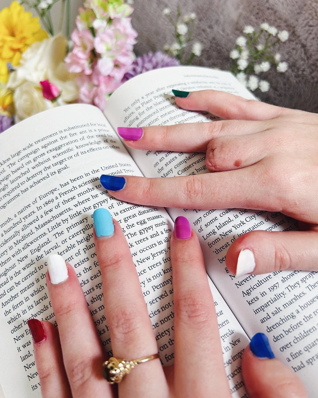 I’m so excited to be working with the amazing @offbeat.nails team again! π
As a limb-different woman, I’m so grateful for offbeat’s commitment to inclusion. Before offbeat, I don’t think I’d ever seen hands like mine f