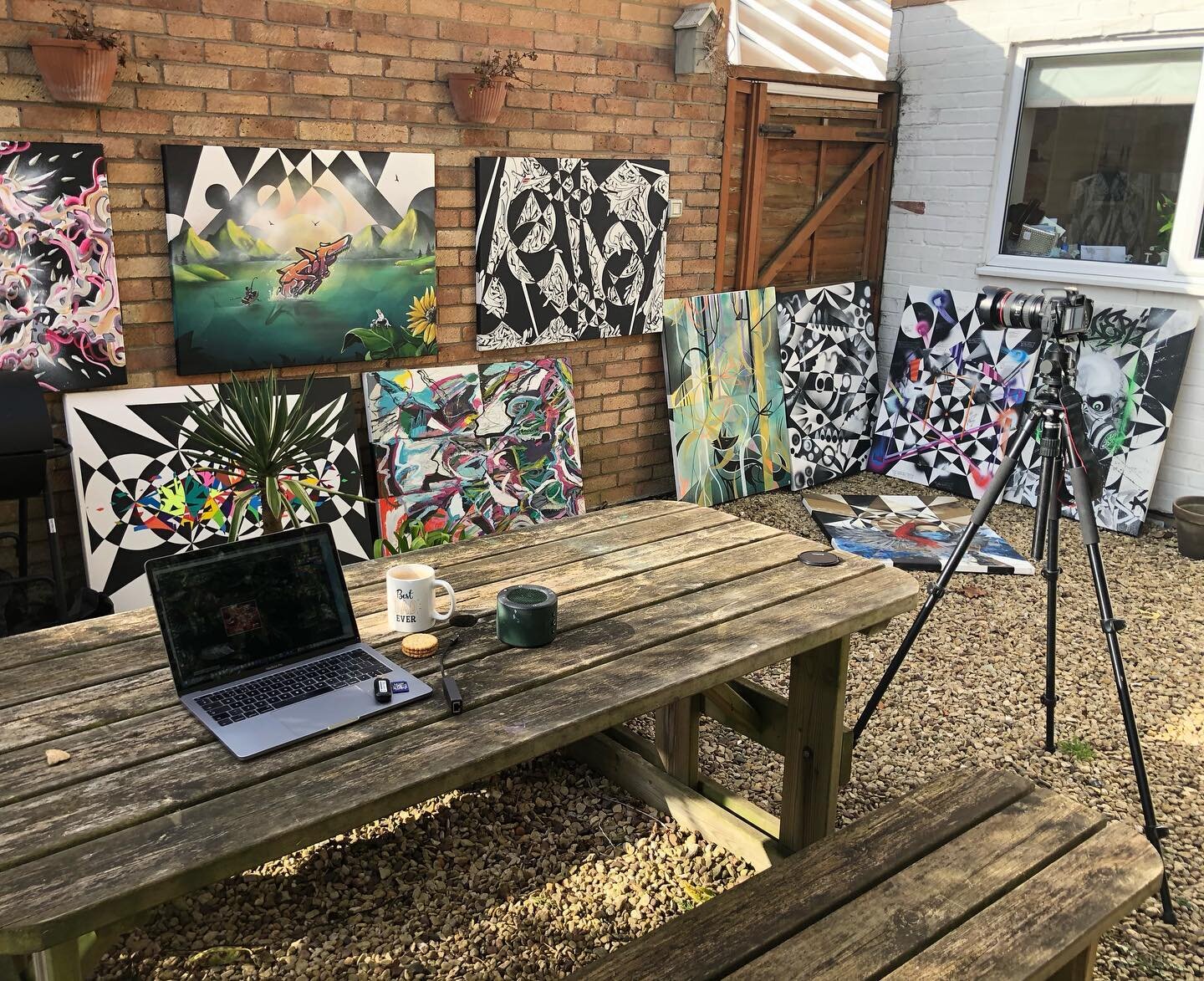 Garden studio FTW! 
Working on a very exciting project that I&rsquo;ve been dreaming up for a while... time to bring together a years worth of Lockdown Collaborations 🙏🏼
