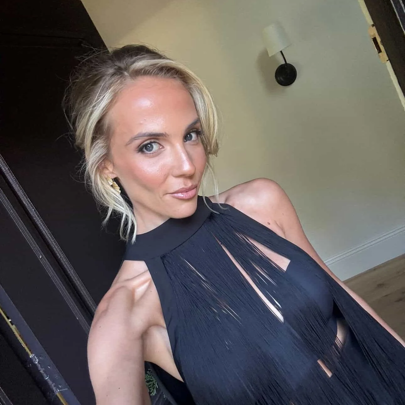 Incoming ❤️&zwj;🔥 ❤️&zwj;🔥❤️&zwj;🔥 @georgiabetts.nutritionist 

Georgias look was inspired by one of my all time favourite Mua&rsquo;s @maryphillips liner techniques super subtle but so effective to shape the eye without closing it down I'm in lov