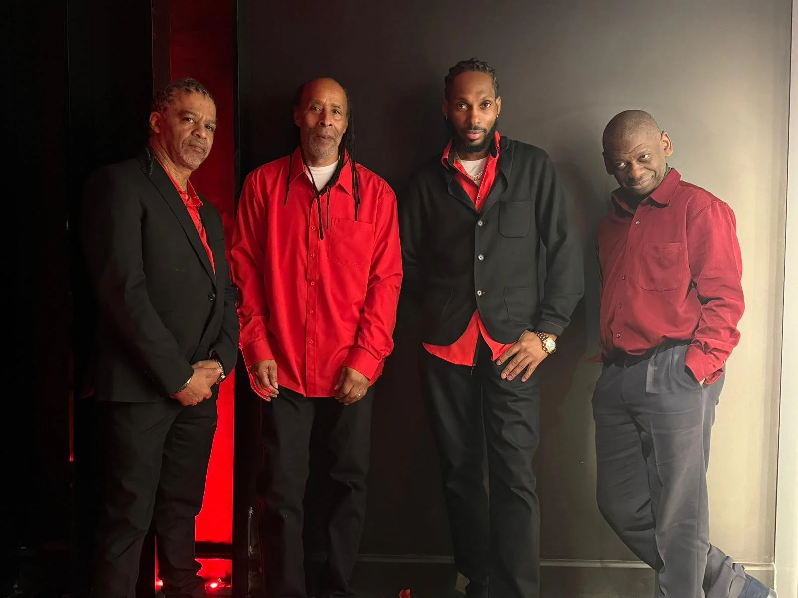 Live Music from Vybrant Vibes