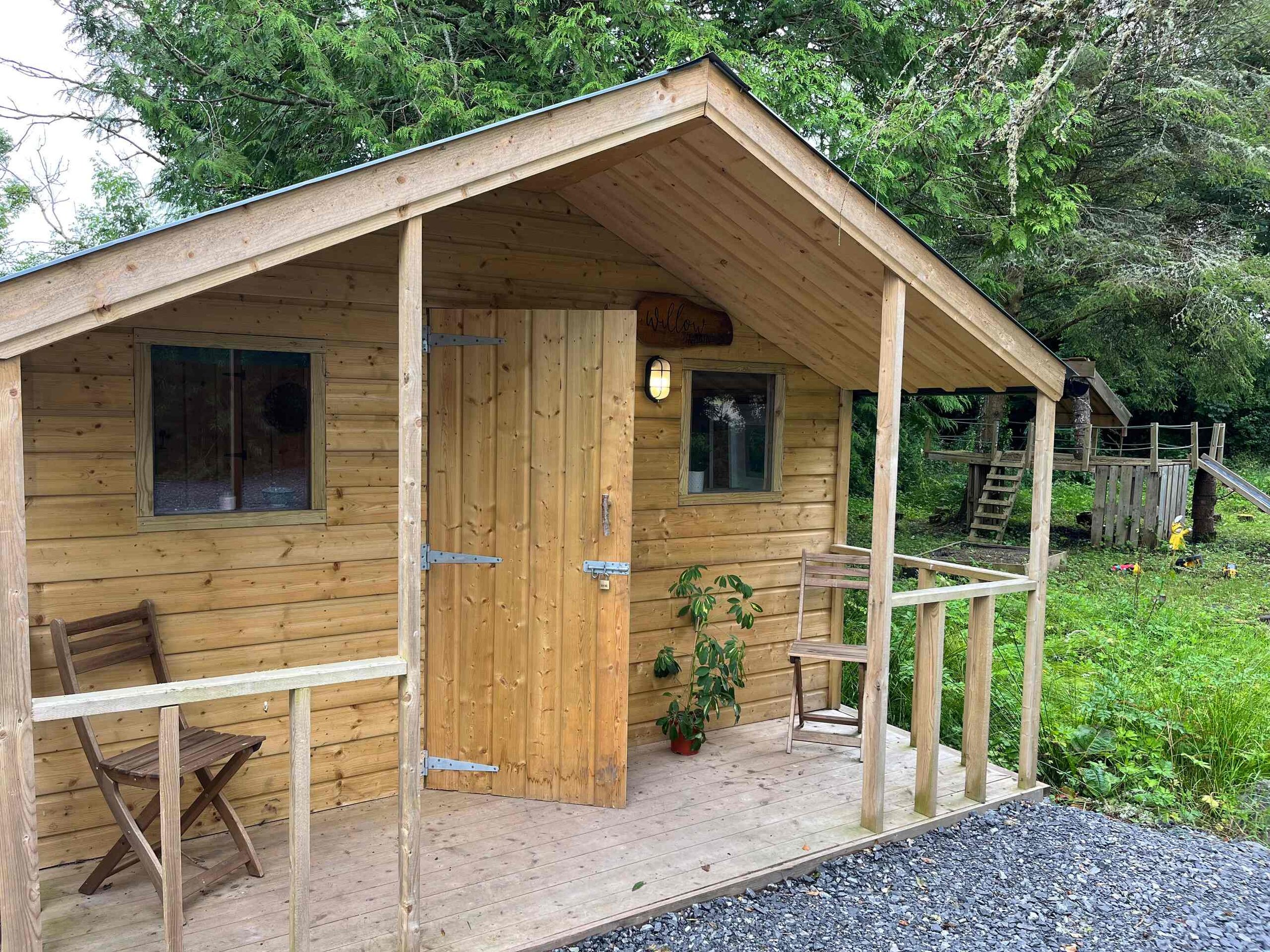 log cabin.jpg