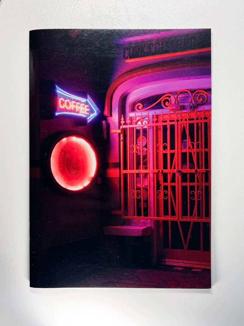 Neon - Ryan De La Cour