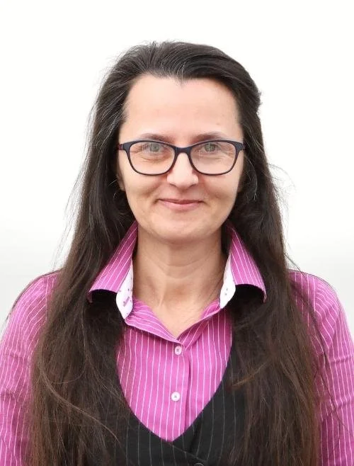 Dr Gabriela Jones RWC.jpg