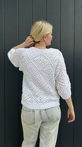 Tulip_Square_Summer_Sweater_-_Wilmade_-_2_medium.jpeg
