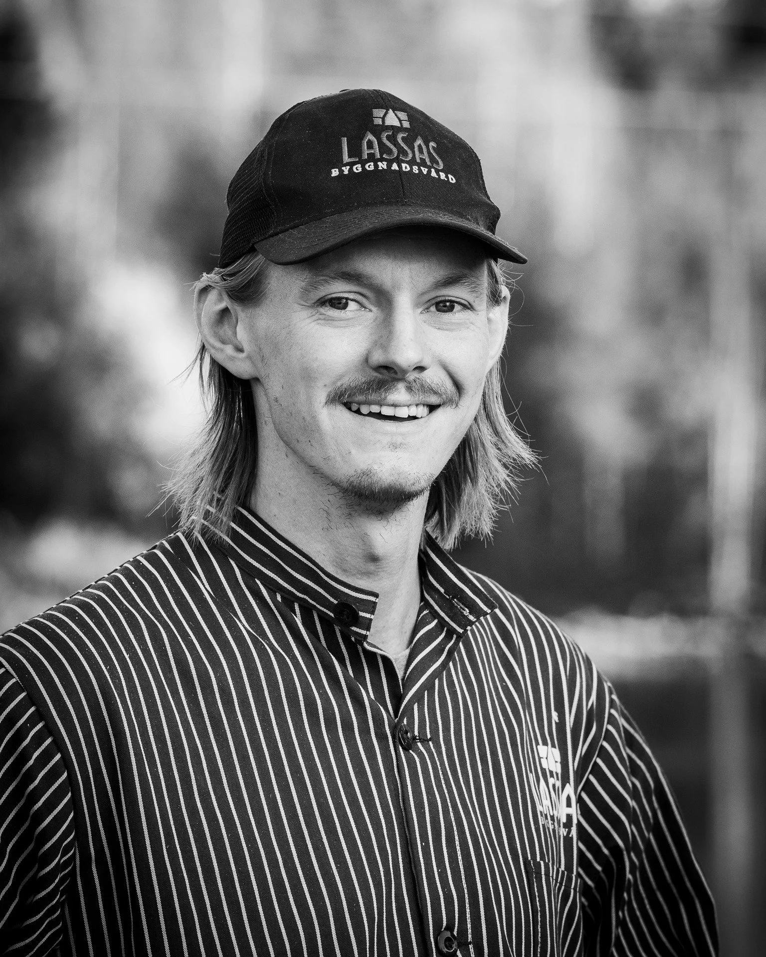 M&ouml;t v&aring;ra byggnadsv&aring;rdare!

TIM LINNG&Aring;RD &ndash; L&auml;rling fr&aring;n Alfta med byggnadsv&aring;rd b&aring;de som intresse och blivande yrke.

Favoritverktyg:
&ndash; Timmerbilan sitter b&auml;st i handen.

Tim tycker om att 