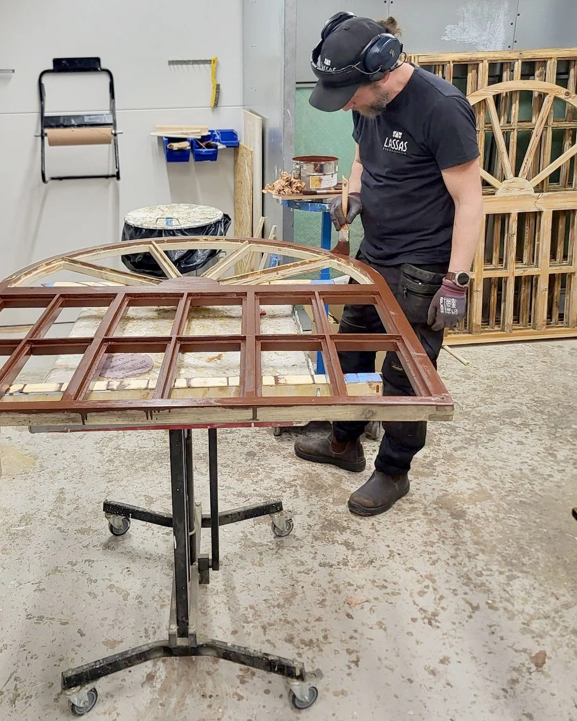 Fr&aring;n timmerlagningar i klocktornets topp till f&ouml;nsterrenoveringar, det finns att g&ouml;ra!

Heliga Trefaldighets Kyrka i G&auml;vle.

#kyrkrenovering #svenskakyrkan #kyrkobyggnader #byggnadsv&aring;rdipraktiken #gamlaf&ouml;nster&auml;rva