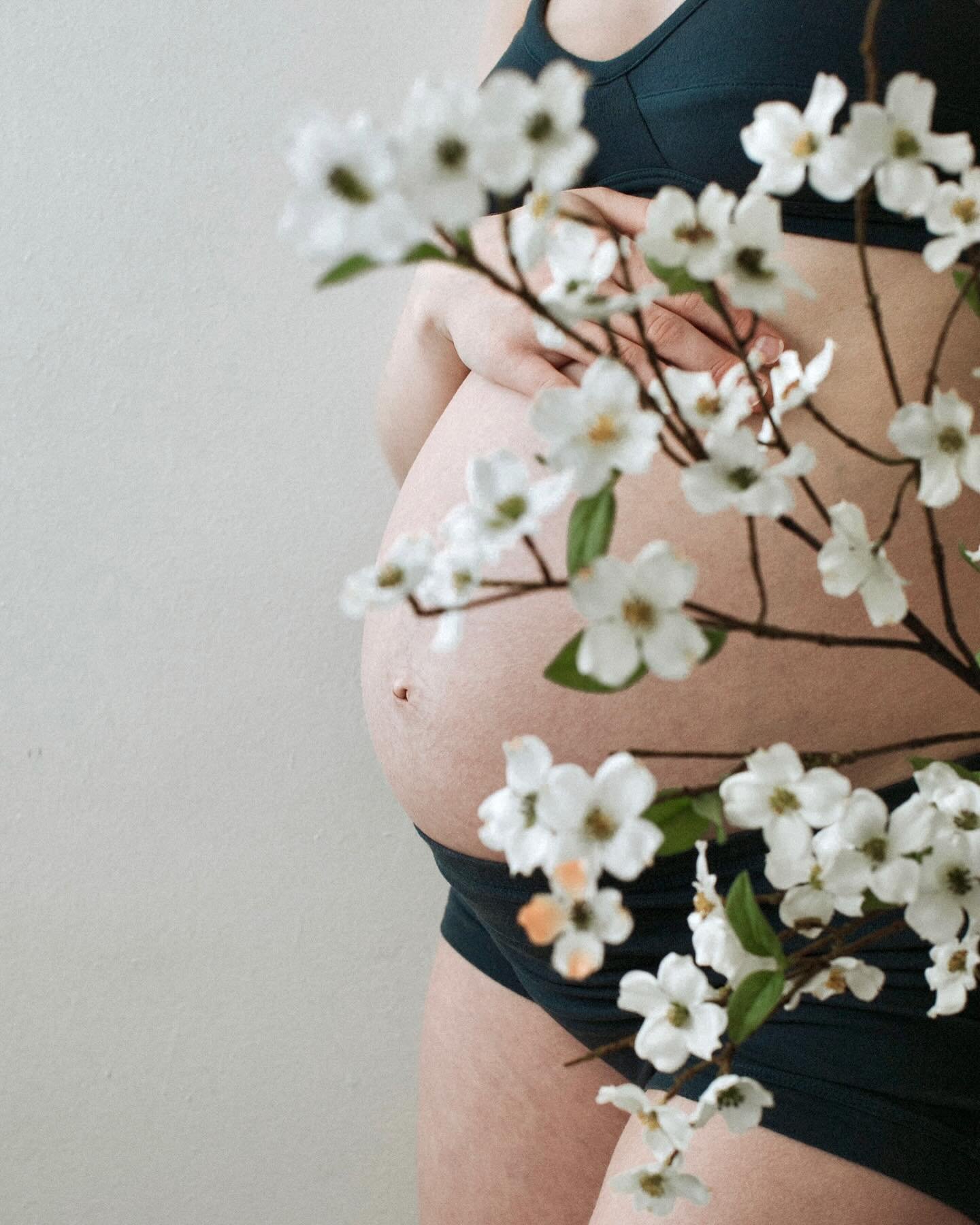 Glow Group ✨ held every second and fourth Saturday at 12pm at Illuminated Birth &amp; Co. in Acton, MA 

I'm honored to be guiding this support circle to hold space for pregnant folks to connect, learn, and grow together 🌸 We'll gather in an intimat