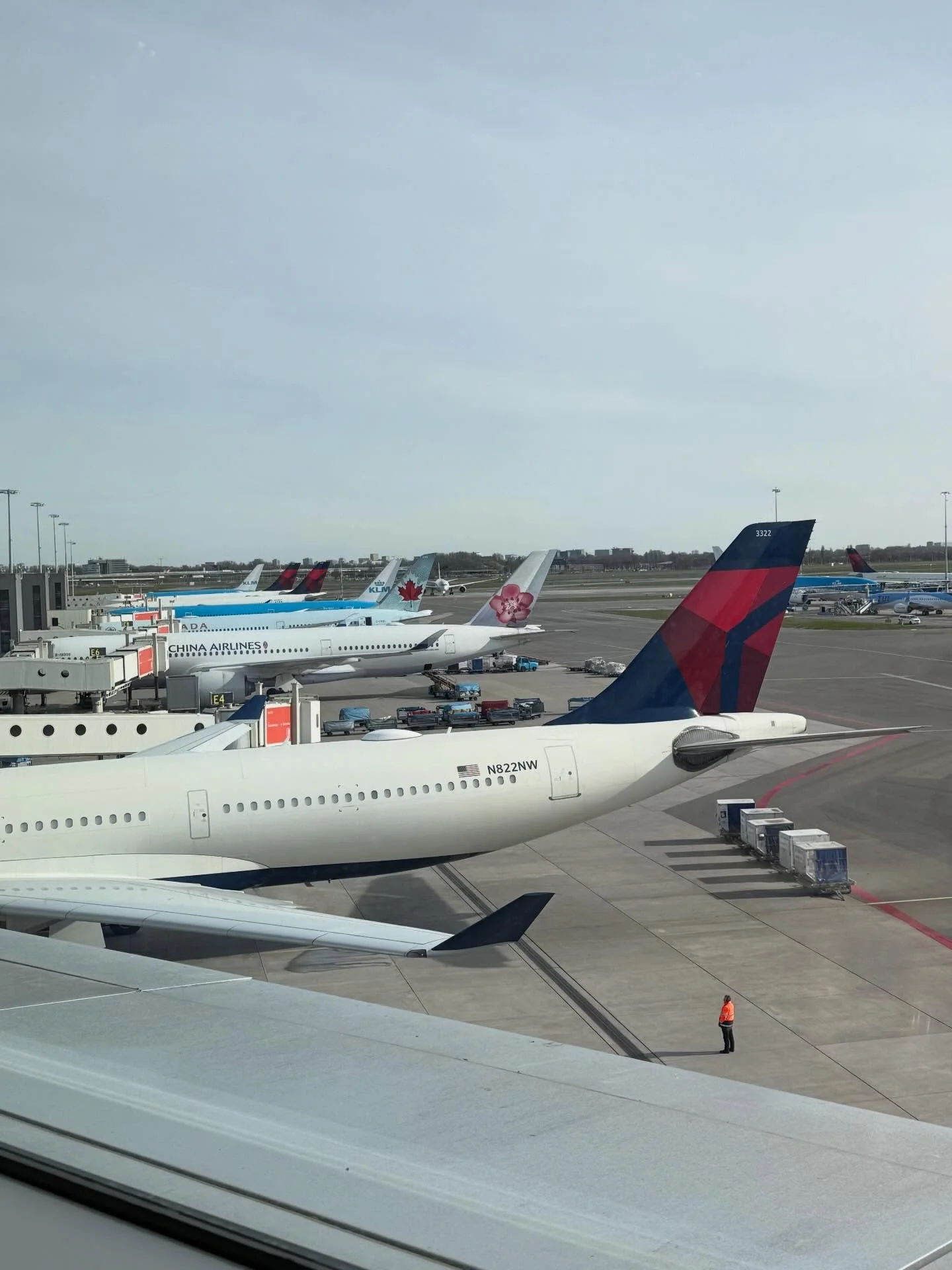 If airport security feels chaotic right now, that&rsquo;s because it is. 

TSA agents are currently being asked to work without pay. As a result, we&rsquo;re seeing an increased level of callouts (and quitting). 

If you&rsquo;re planning on travelin