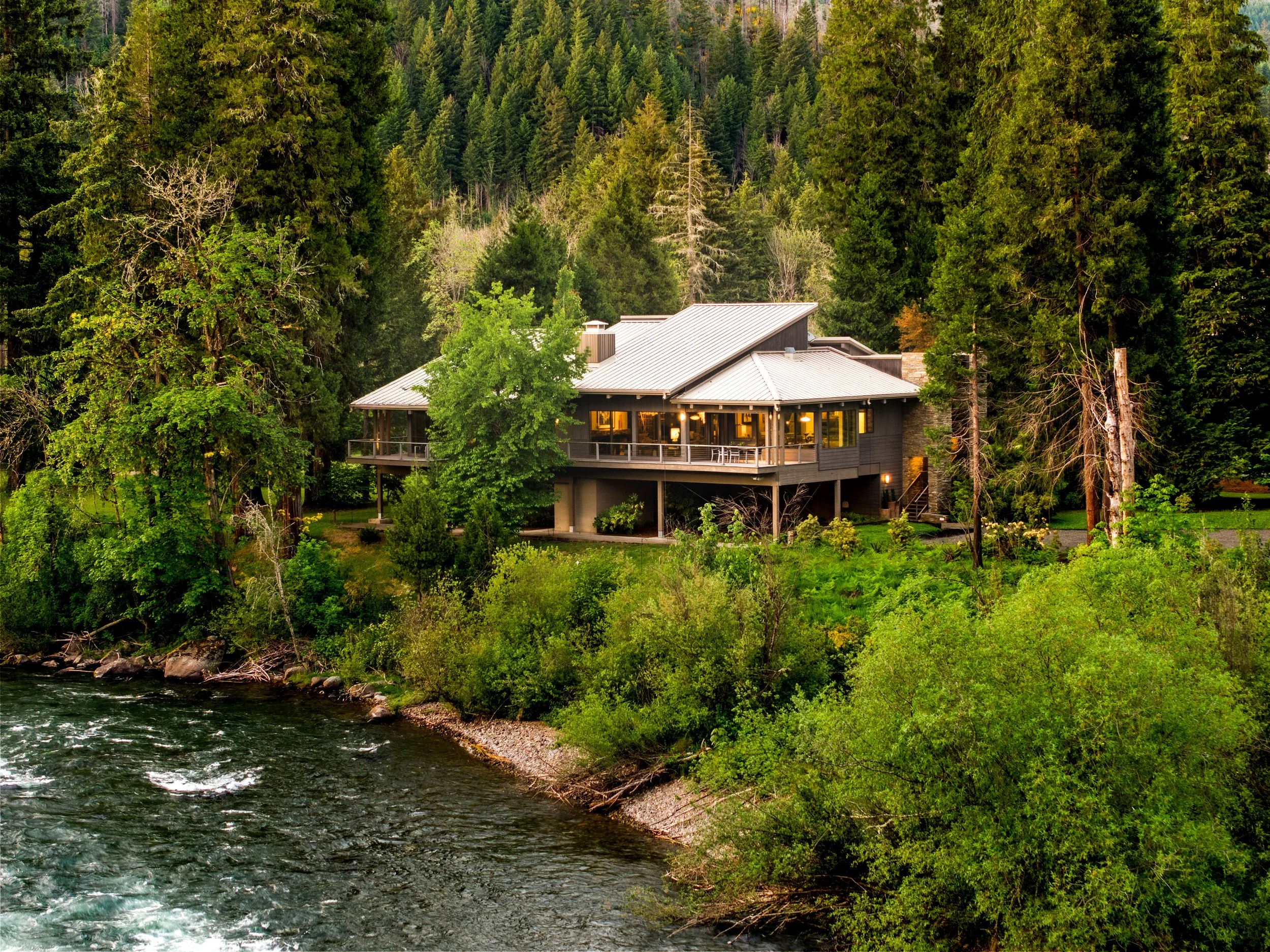 Eugene_Real_Estate_Photography_High End-150.jpg