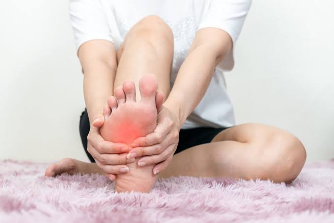 Plantar Fasciitis Isn't a Foot Problem: The Glute and Hamstring Connection