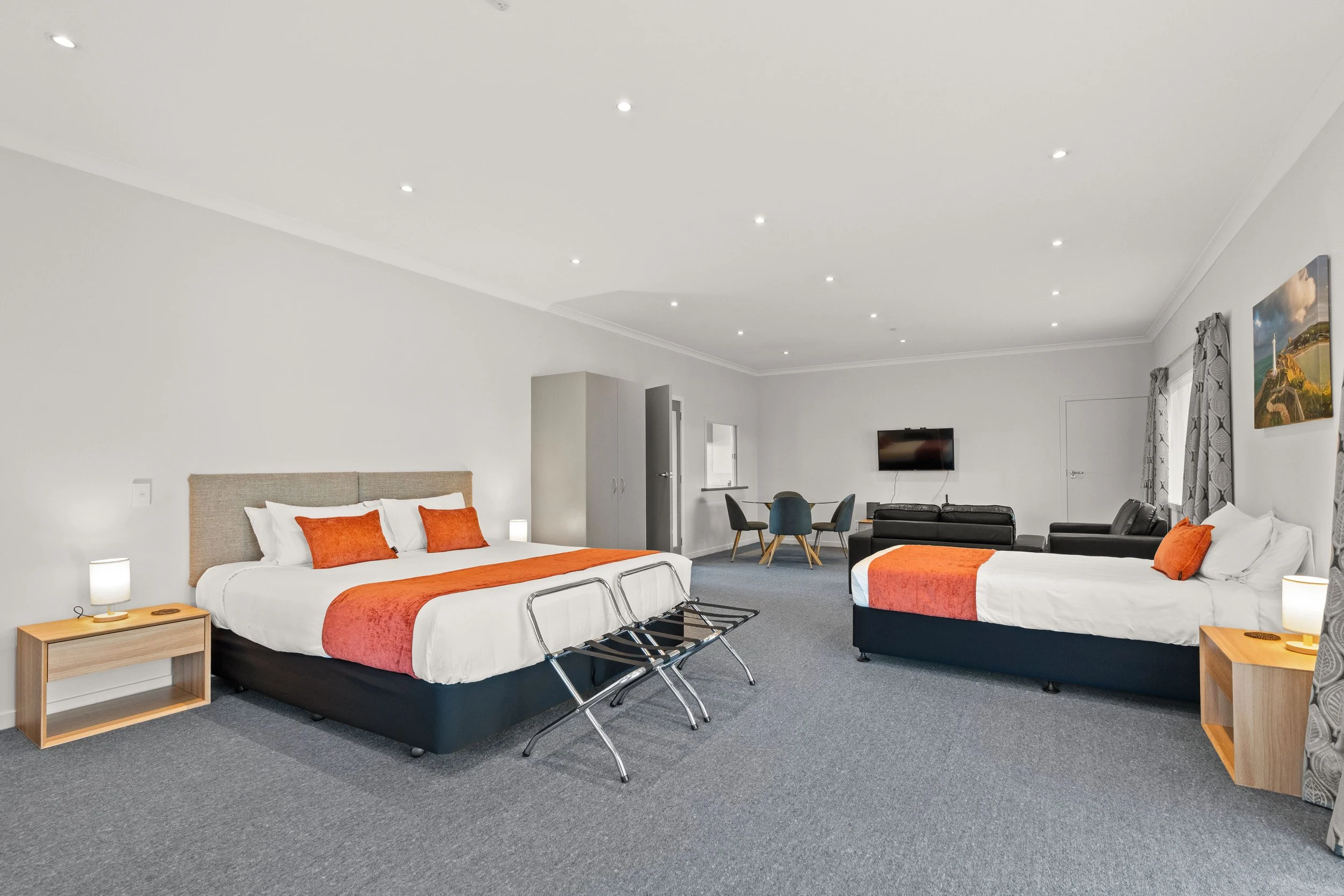 Exec - Overview Murray Chisholm and Yvette Johnson.jpg