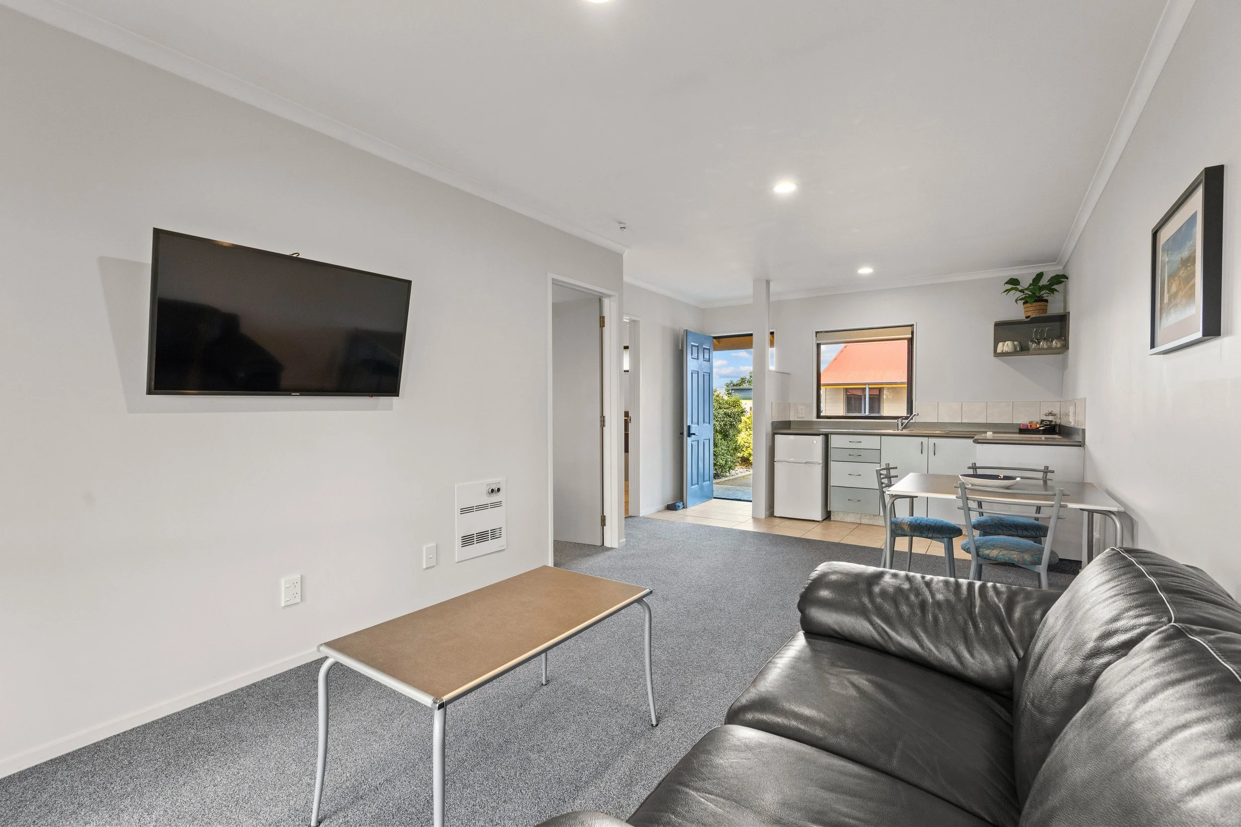 One Bedroom - Overview Murray Chisholm and Yvette Johnson.jpg