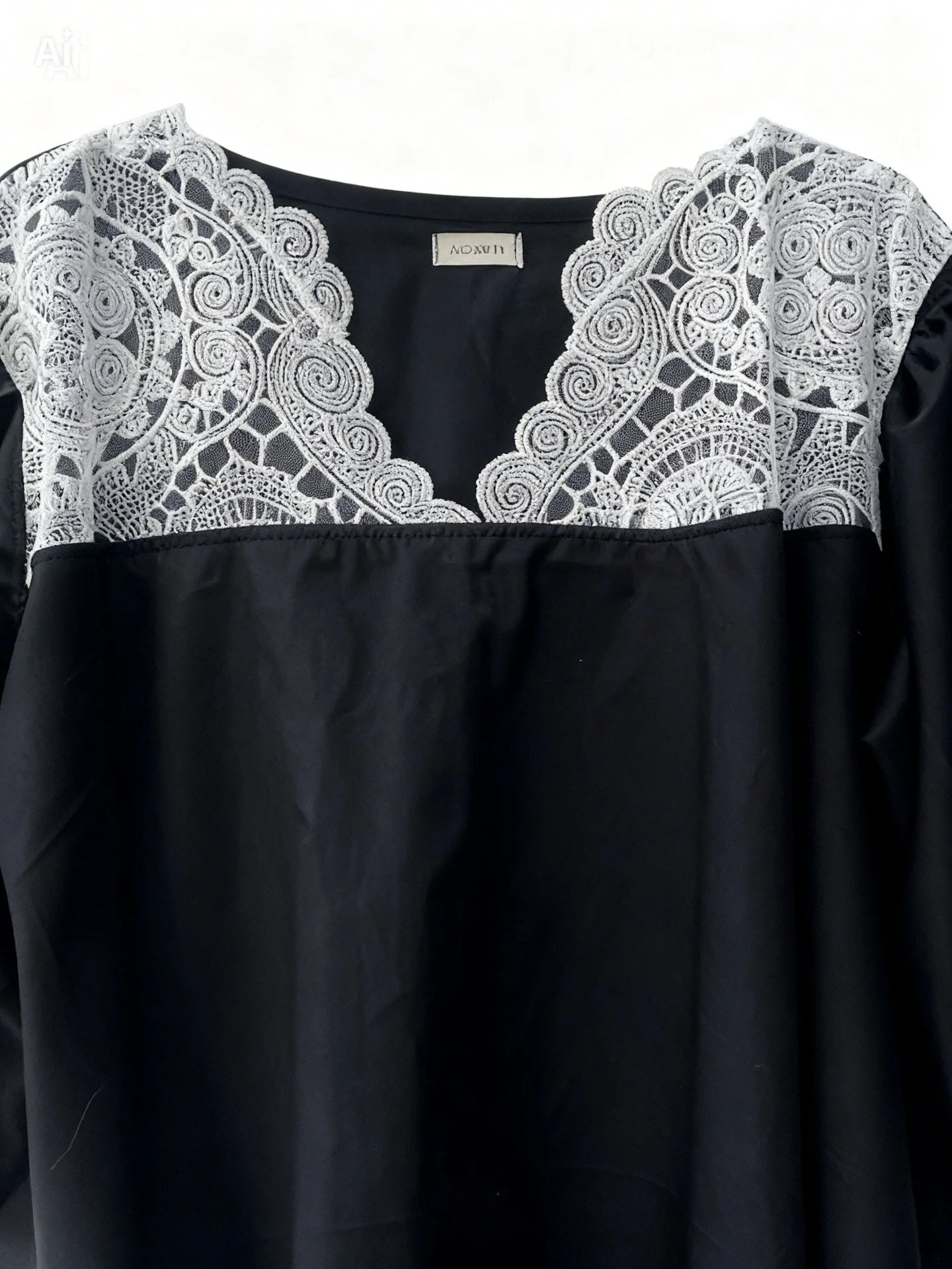 Black never goes out of style ✨ This cotton dress has my whole heart &mdash; the white lace detail at the neckline is chef&rsquo;s kiss 🤌 Comfortable, chic, and effortlessly put together. Dressed up or down, she does it all 🖤&rdquo;

#OOTD #Fashion