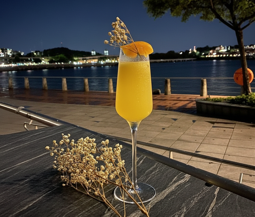 Image of Barossa Steak & Grill alfresco area with the view of the bay