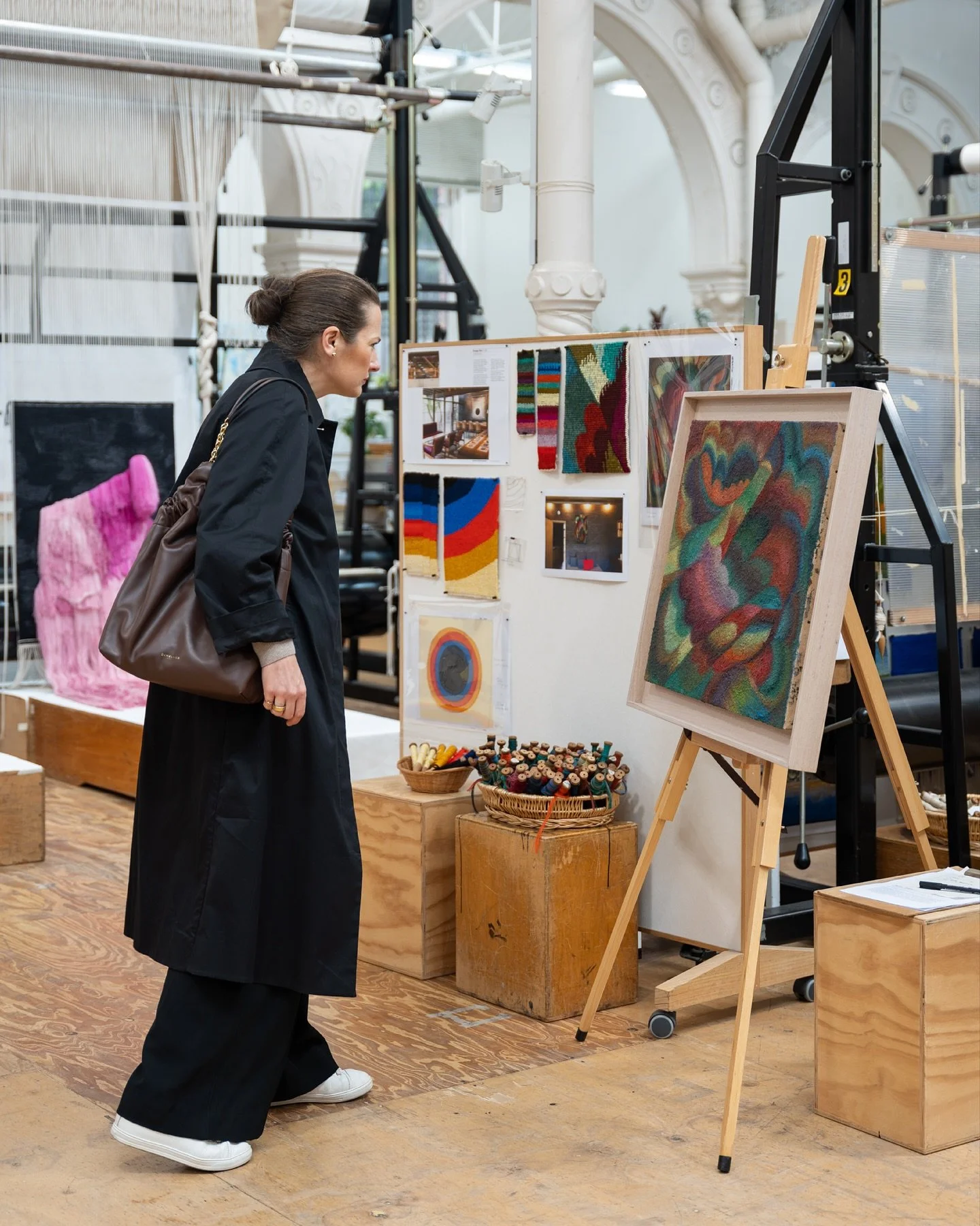 Last week I had the pleasure of capturing the cutting ceremony of the five Tapestry Design Prize works at @austapestry 📸 Congratulations to the weavers and finalists! 👏 You can see these beautiful designs on display at Walsh Street ( Boyd House II)