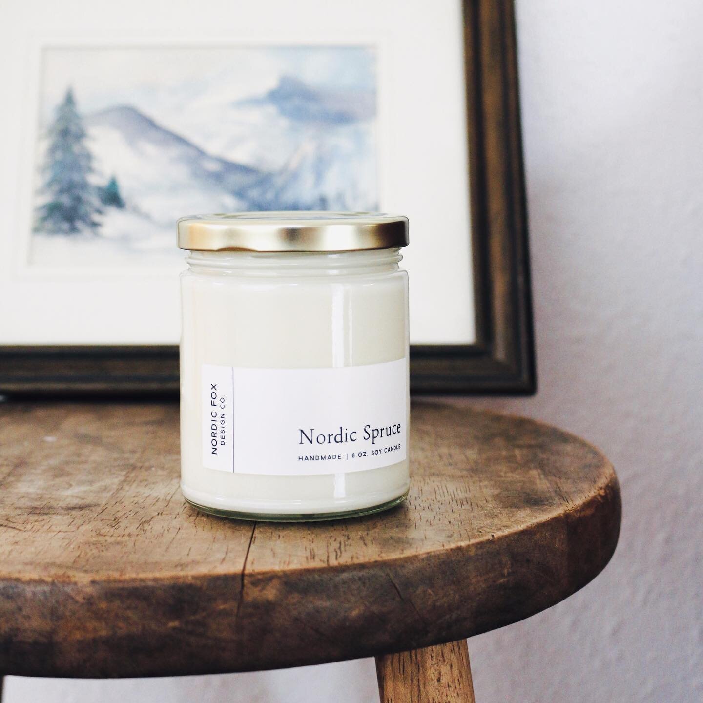 Nordic Spruce, one of my original scents, is still my personal favorite to burn year round. Inspired by Nordic mountains with notes of spruce, cedar and fir.🌲

#scandinaviandesign #scandinaviandesign #handmadegoods #madeinoregon #oregoncity