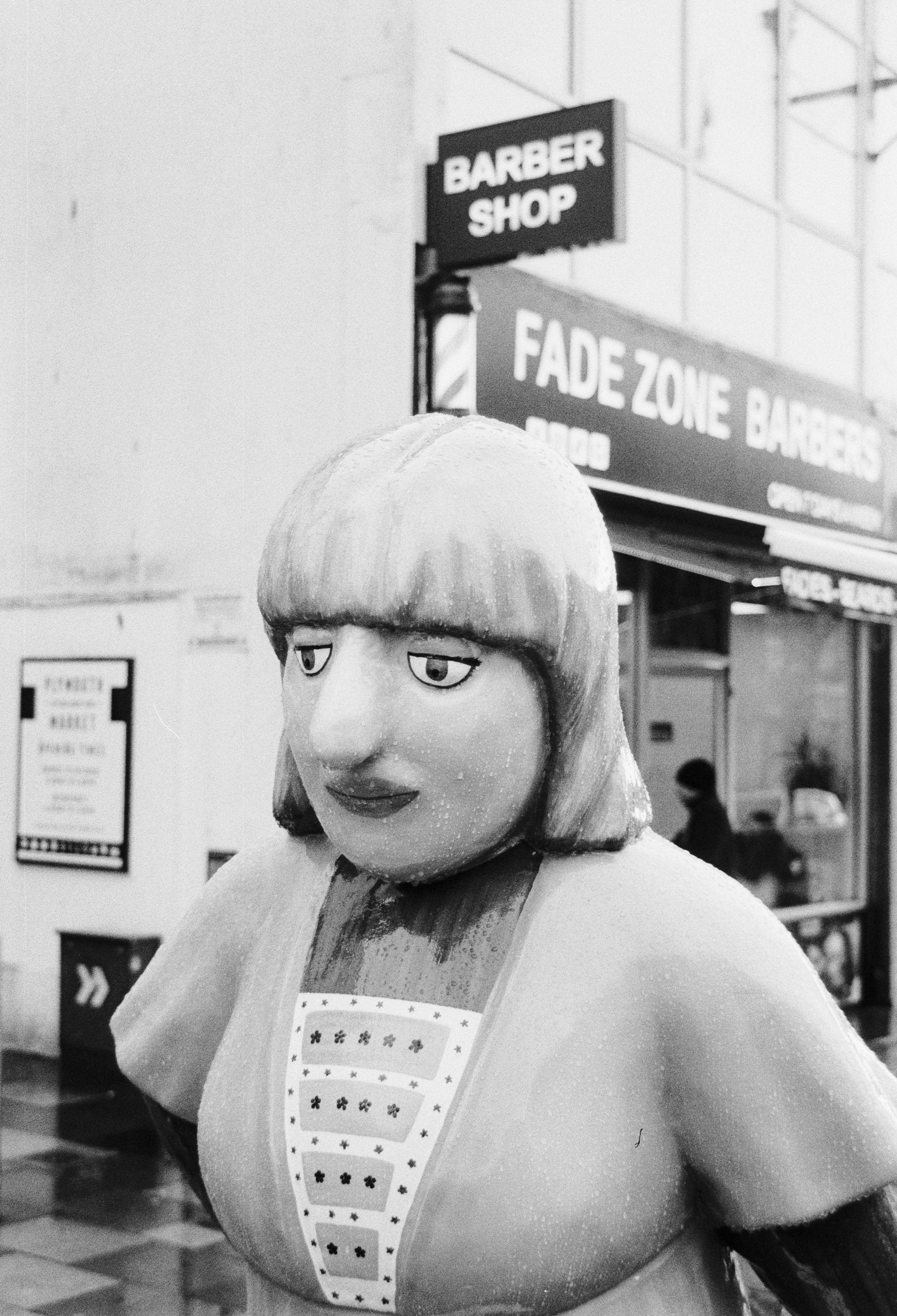 K100 A 010226 (19) Pentax MZ-50 35-80mm.jpg