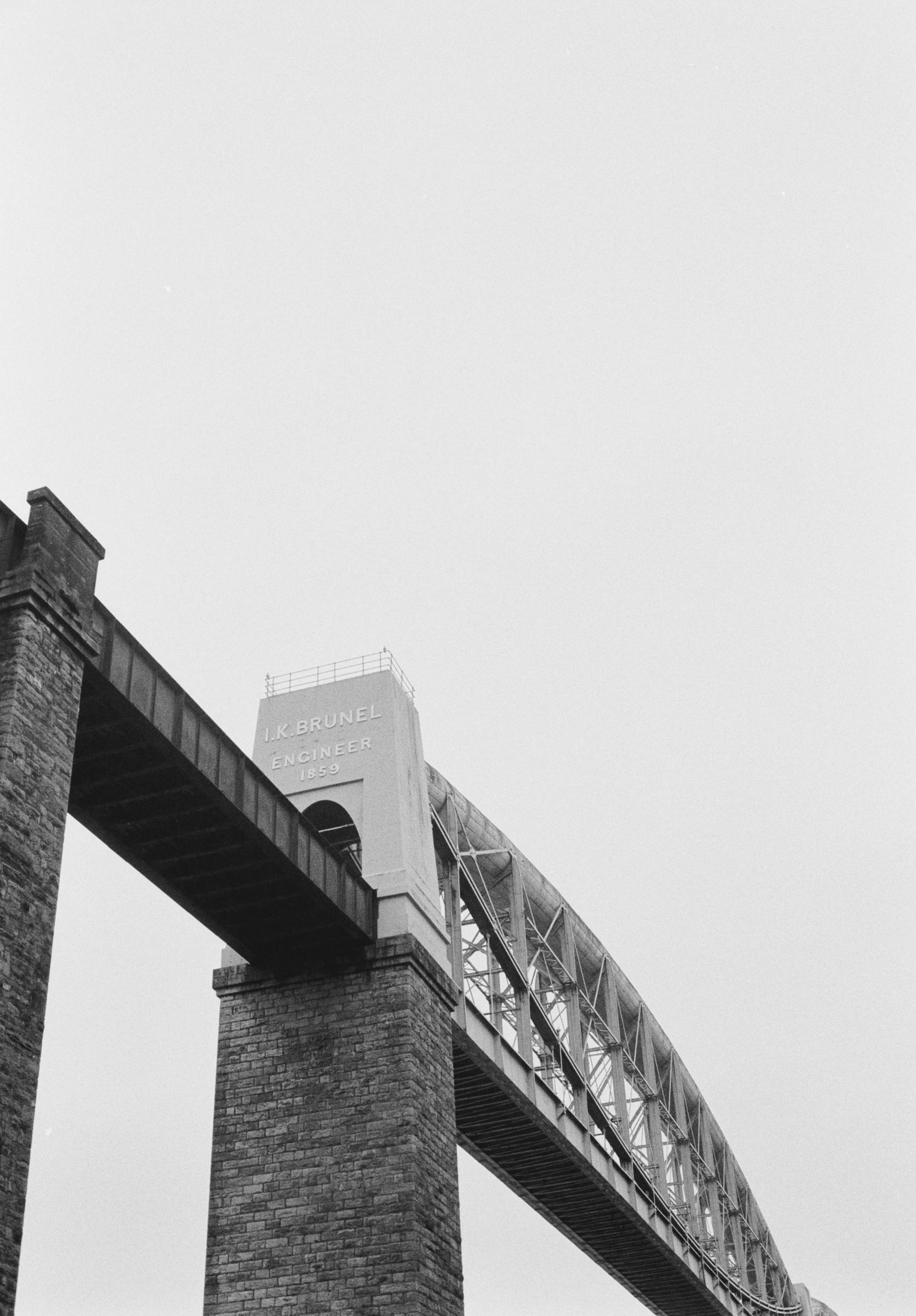 K200B HP 050126 (35) Vivitar 35ES .jpg