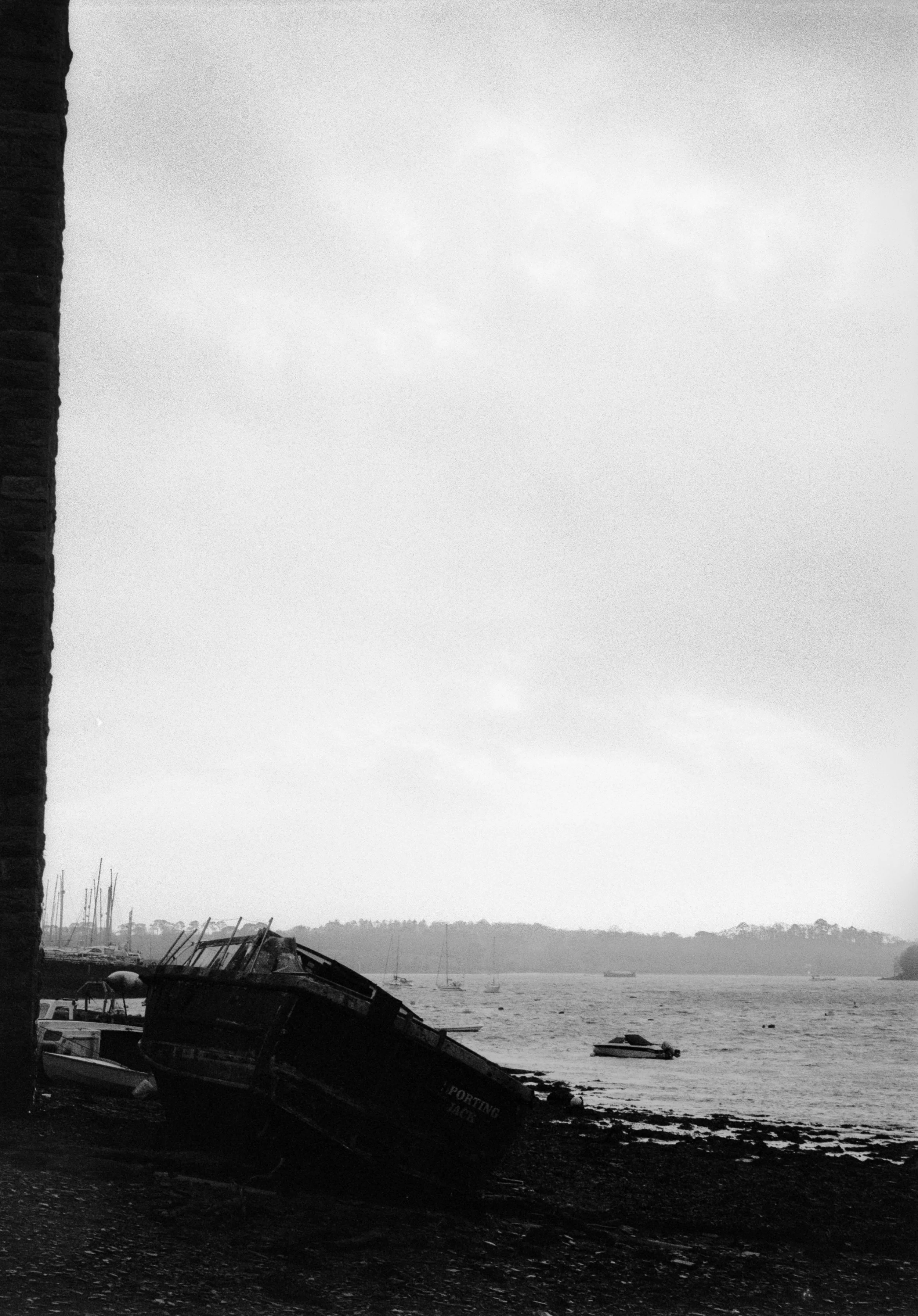 Kentmere 200 B HP 061225 (6) Samsung AF Zoom 105G.jpg