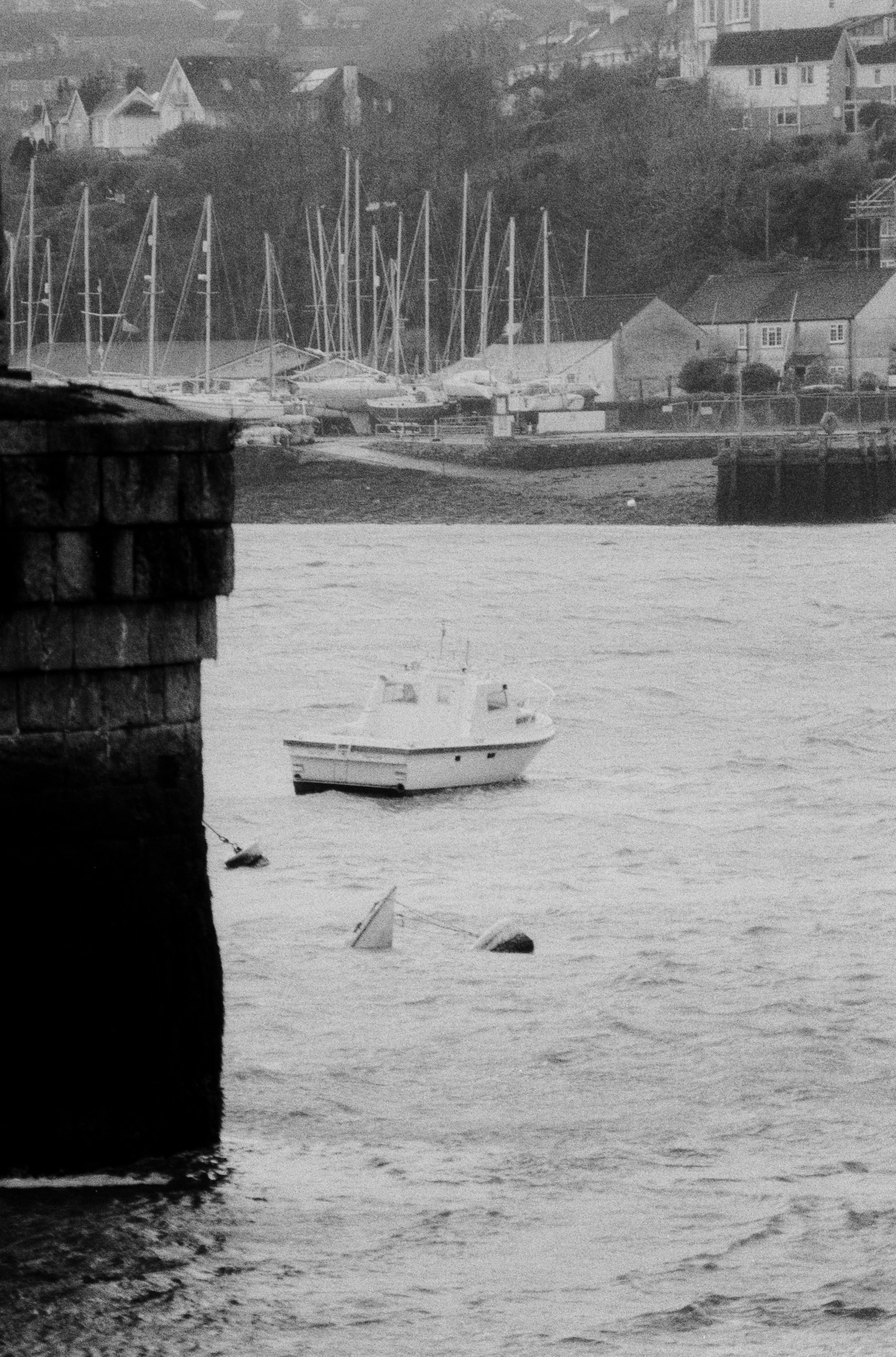 Kentmere 200 B HP 061225 (9) Pentax SFXn 70-210mm .jpg