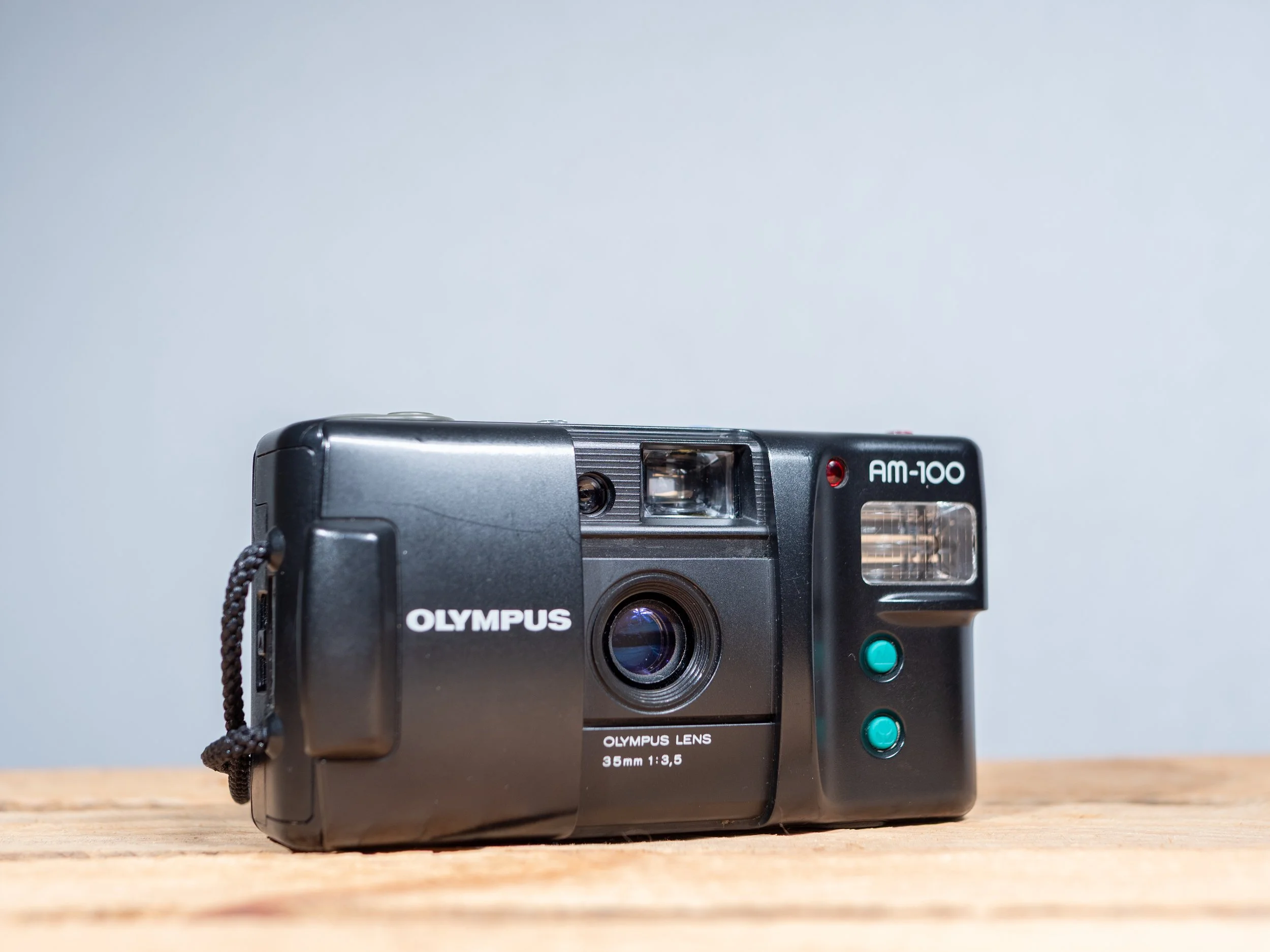 Olympus AM-100 / Picasso Petit