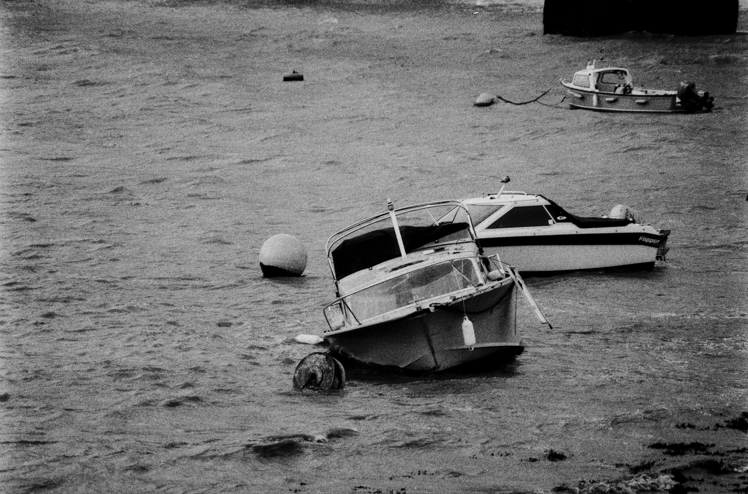 Kentmere 200 B HP 061225 (10) Pentax SFXn 70-210mm .jpg