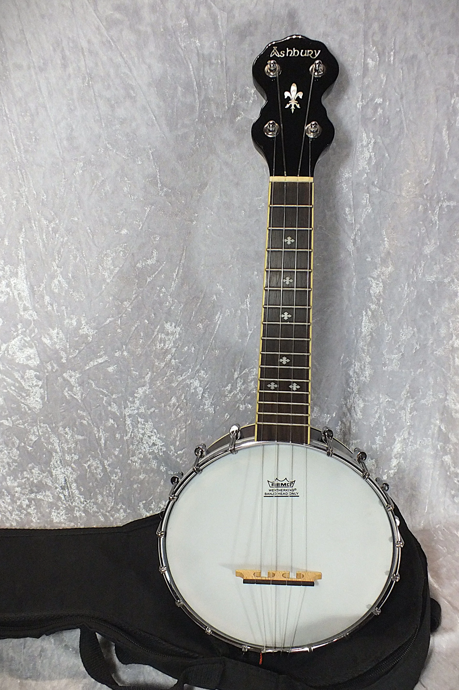 Ashbury AB-14 banjo ukulele
