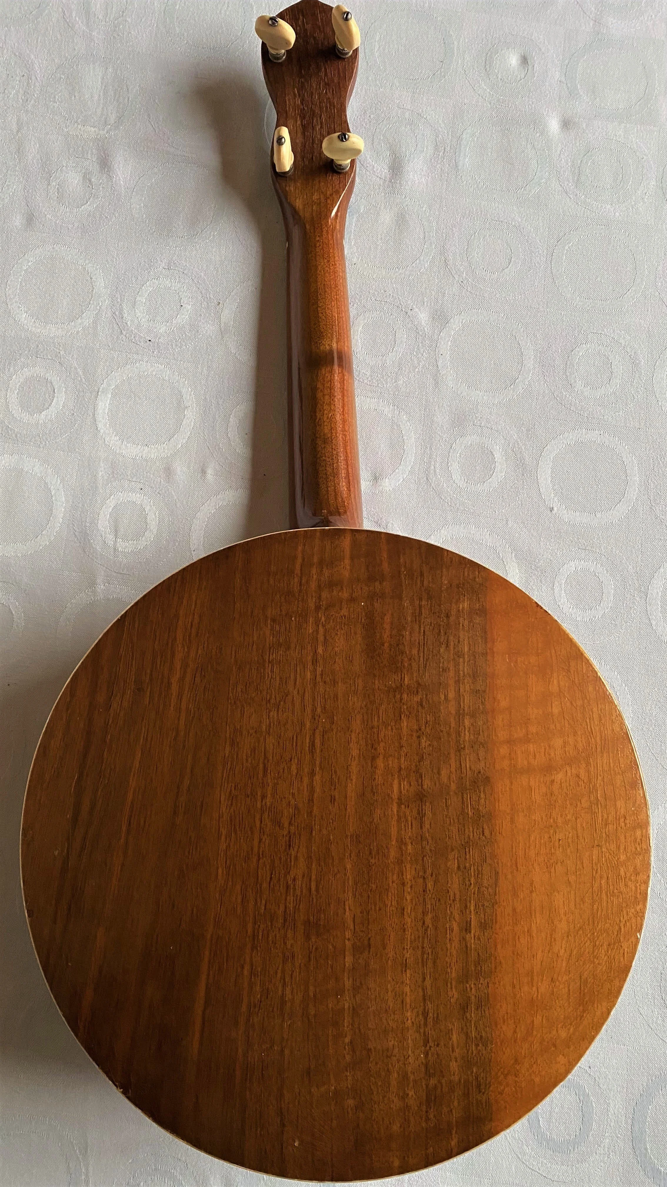 Dallas E Banjo Ukulele for Sale — Alan Yates Music
